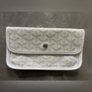 Goyard pouch white
